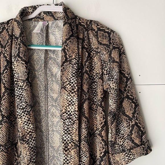 Women's Snakeskin Animal Print Blazer Jacket Open Front Lightweight, Sz L - Picture 3 of 9